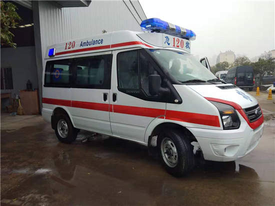江鈴全順V348（短軸）中頂監(jiān)護型救護車