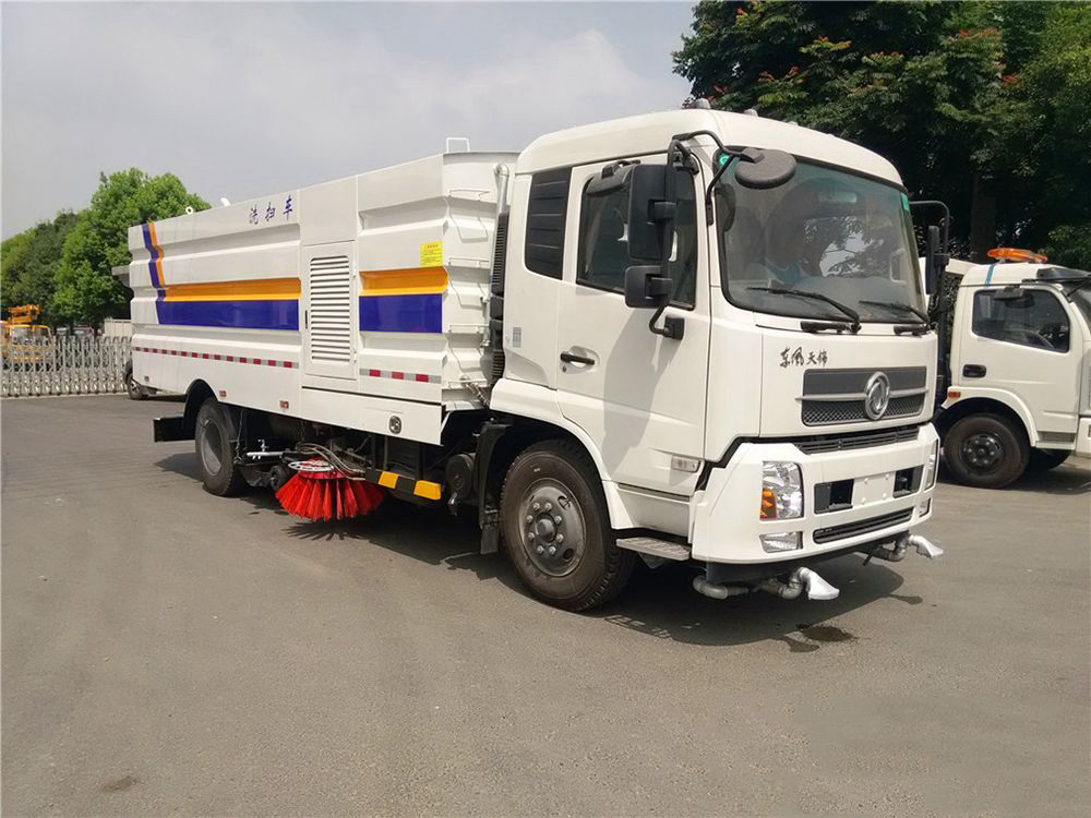 9方水 7方塵東風(fēng)天錦 洗掃車(chē)